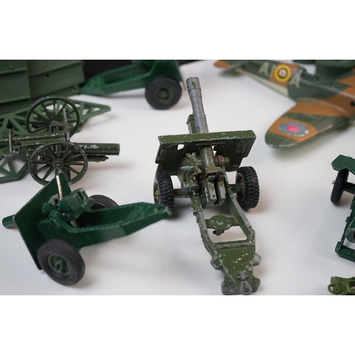 1247 - Collection of diecast & plastic military models to include Airfix, Corgi, Denzil Skinner, Dinky etc,... 