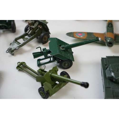 1247 - Collection of diecast & plastic military models to include Airfix, Corgi, Denzil Skinner, Dinky etc,... 