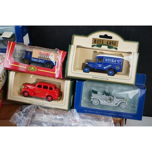 1280 - 19 Boxed diecast models, mainly Lledo with a Matchbox The Circus Comes To Town set