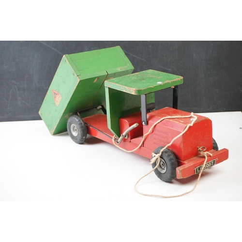 1288 - Boxed Triang Yacht in green (damaged box) plus Triang wooden truck, red crane and an unmarked artill... 