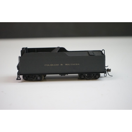 129 - Boxed Sunset Models HO gauge USRA Light 2-10-2 brass locomotive & tender (Korea), painted, appears e... 