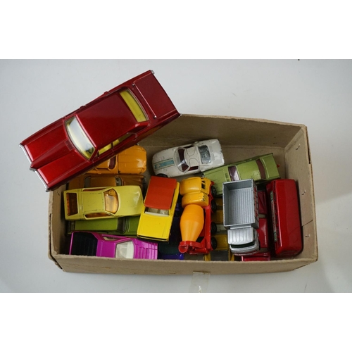 1294 - Quantity of mid to late 20th C diecast models in a good play worn condition, featuring Corgi & Match... 