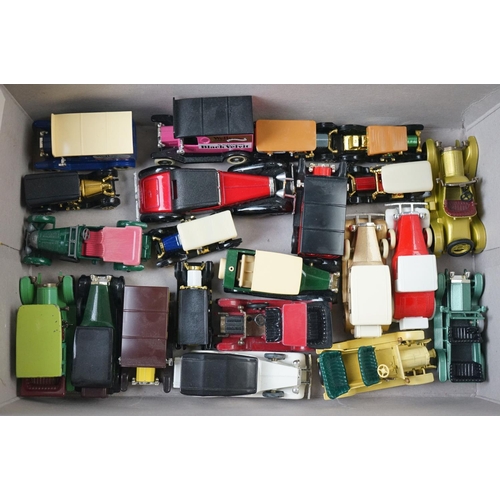 1294 - Quantity of mid to late 20th C diecast models in a good play worn condition, featuring Corgi & Match... 