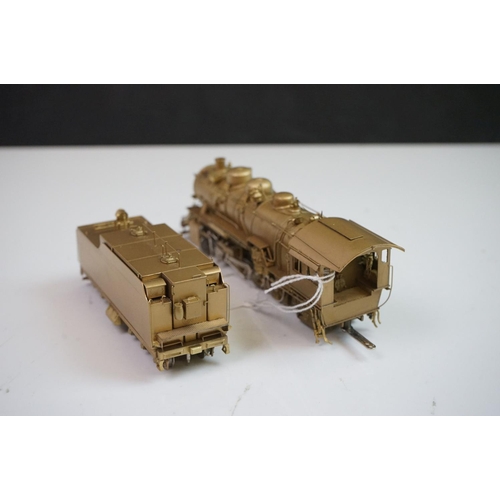 132 - Boxed Hallmarked Models INC HO gauge AT & SF 3129 2-8-2 brass locomotive & tender, unpainted, made i... 