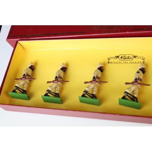 1331 - Two boxed Britains metal figure sets to include 2086 Queen's Royal Regt (West Surrey) and 8954 57th ... 