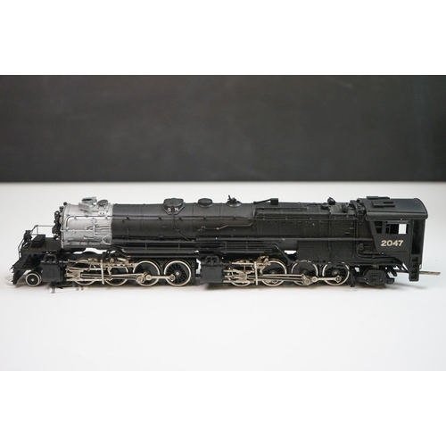 134 - Boxed Tenshodo for Pacific Fast Mail HO gauge GN 2-8-8-2 Class R-2 brass locomotive & tender along w... 