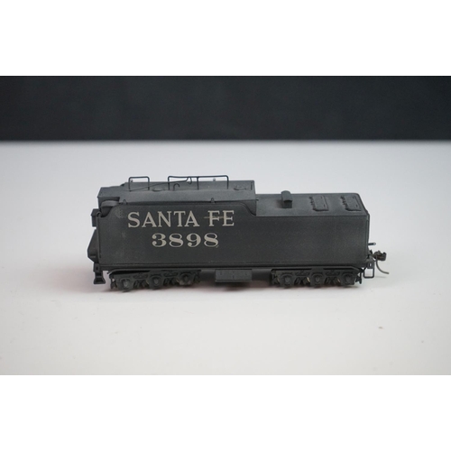 140 - Boxed United Scale Models HO gauge Santa Fe 2-10-2 brass locomotive & tender exclusively for Pacific... 