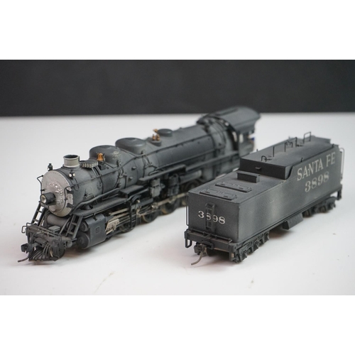 140 - Boxed United Scale Models HO gauge Santa Fe 2-10-2 brass locomotive & tender exclusively for Pacific... 