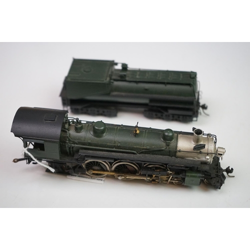 164 - Boxed Model Railroad HO gauge MB Austin 4-6-2 brass locomotive & tender, painted, appears vg, box gd... 