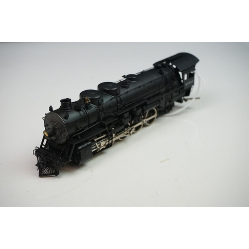 173 - Boxed United Scale Models HO gauge Super Detail Custom Quality Santa Fe 2-10-2 brass locomotive, pai... 