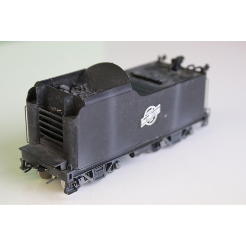 19 - Boxed Overland Models Inc HO gauge C&NW 'D' 4-4-2 locomotive & tender with straight cylinders, made ... 