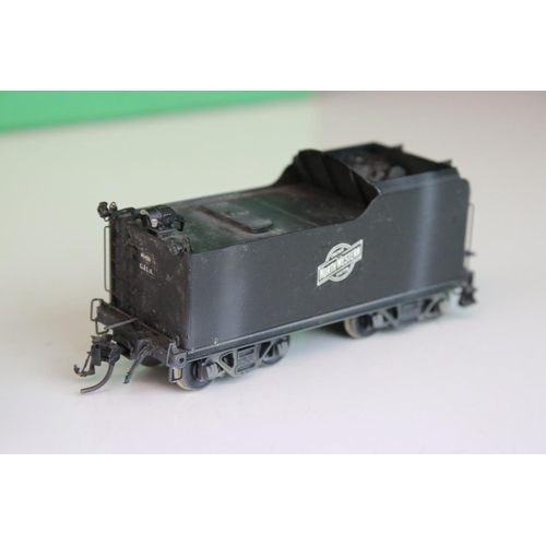 19 - Boxed Overland Models Inc HO gauge C&NW 'D' 4-4-2 locomotive & tender with straight cylinders, made ... 