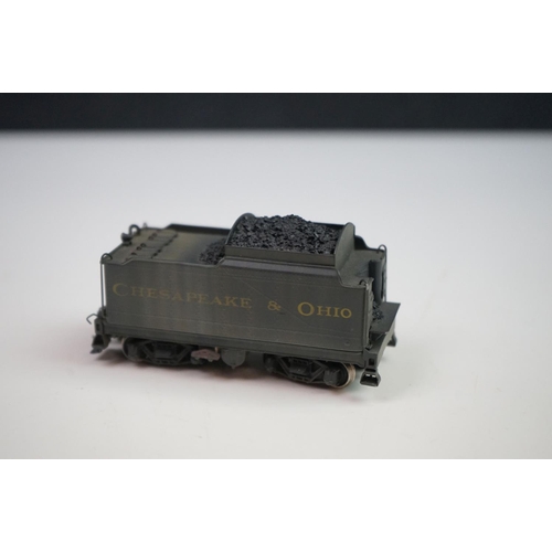 191 - Boxed Overland Models HO gauge C&O G-92 2-8-0 brass locomotive, made by ROK-AM (Korea), painted, app... 