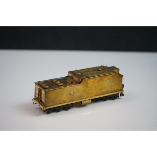 197 - Boxed Northwest Short Line HO gauge AT & SF 2-10-2 brass locomotive & tender by Toby (Japan), unpain... 