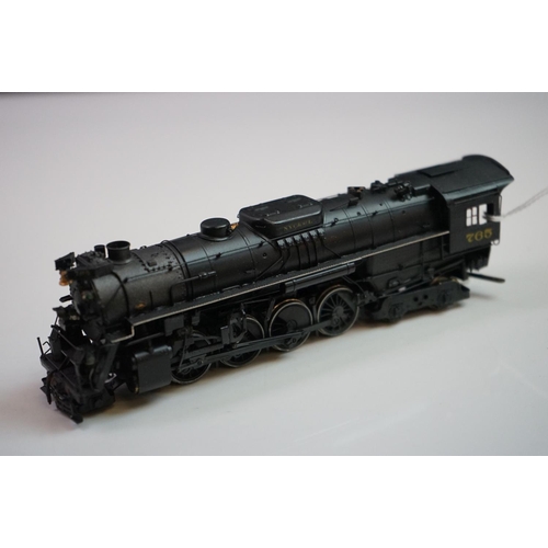 198 - Nickel Plate Road United Scale Models 2-8-4 brass locomotive & tender, painted, Japan, incorrectly b... 