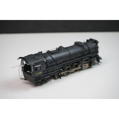 212 - Boxed Hallmark Models INC HO gauge Chesapeake & Ohio K-2 2-8-2 1189 brass locomotive & tender, made ... 