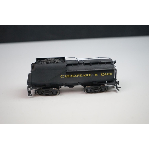 212 - Boxed Hallmark Models INC HO gauge Chesapeake & Ohio K-2 2-8-2 1189 brass locomotive & tender, made ... 