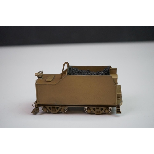 213 - Boxed Hallmark Models INC HO gauge ICRR 2-8-0 brass locomotive & tender, made in Korea by DongJin, m... 