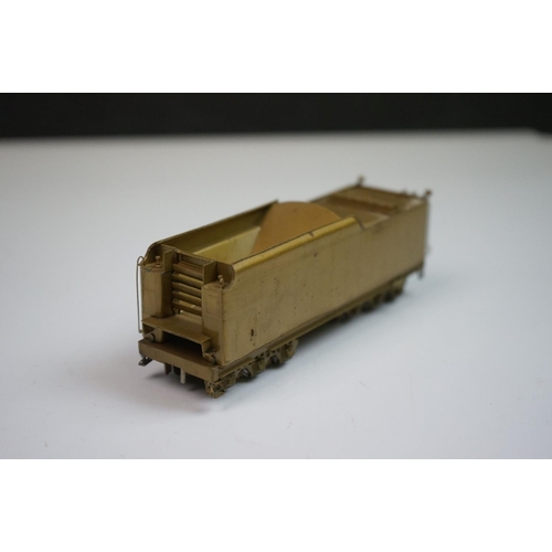 222 - Boxed Overland Models INC HO gauge C&NW J-4 2-8-4  brass locomotive & tender made in Korea by Sam Kw... 