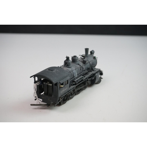 226 - Boxed Sunset Models HO gauge Santa Fe 2-8-0 789 Class brass locomotive & tender, painted, made in Ko... 