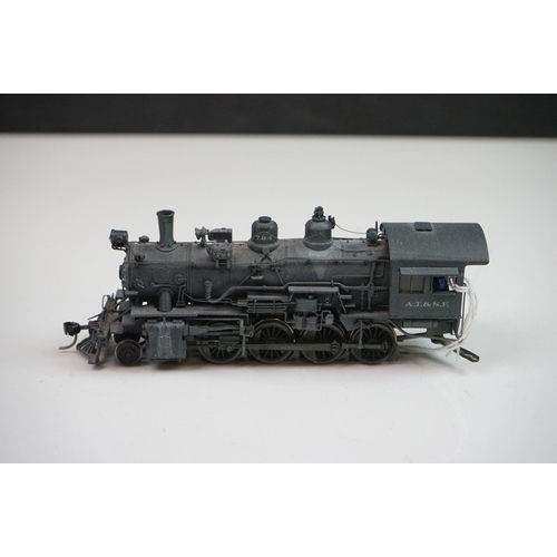 226 - Boxed Sunset Models HO gauge Santa Fe 2-8-0 789 Class brass locomotive & tender, painted, made in Ko... 