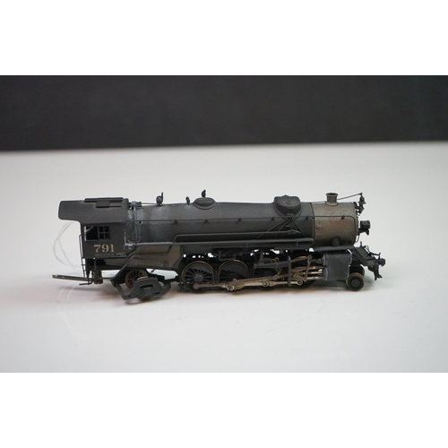 227 - Boxed Sunset Models HO gauge USRA Heavy 2-8-2 brass locomotive & tender, painted, made in Korea, app... 