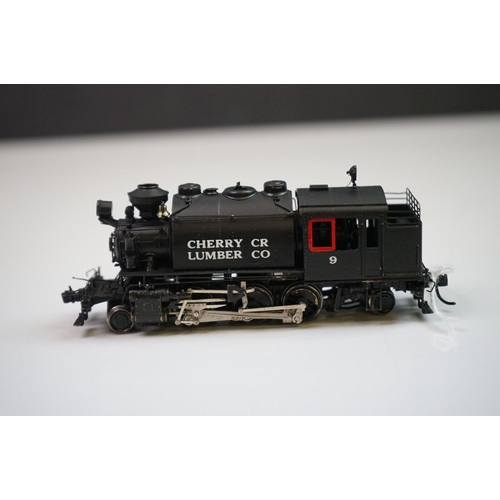 235 - Boxed Oriental Limited WA Woodard Lbr Co No 3 2-6-2T Cherry CR Lumber Co brass locomotive, with sepa... 