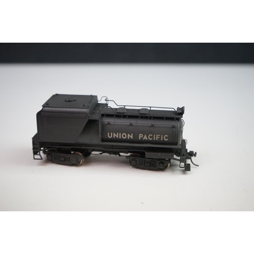 242 - Boxed Master Series HO gauge Union Pacific MK-6 Mikado 2-8-2 brass locomotive & tender, painted, app... 