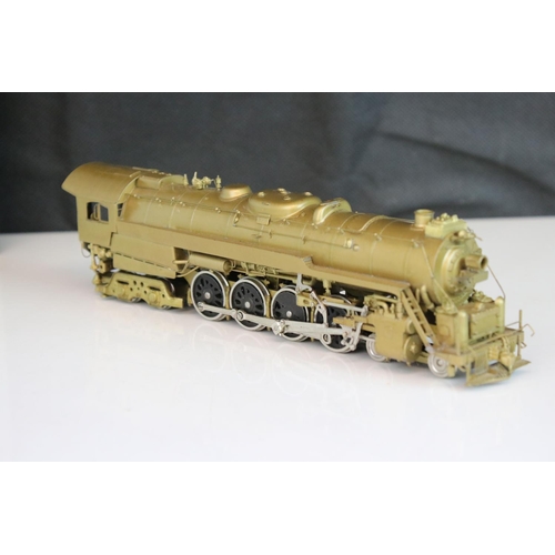 25 - Boxed NJ Custom Brass (Korea) HO gauge Reading Class T-1 4-8-4 brass locomotive and tender, unpainte... 