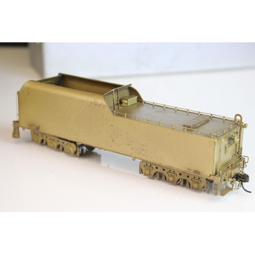 25 - Boxed NJ Custom Brass (Korea) HO gauge Reading Class T-1 4-8-4 brass locomotive and tender, unpainte... 