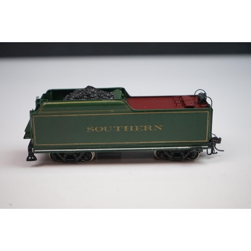 257 - Boxed Empire Midland HO gauge DL-103 Southern 4501 2-8-2 brass locomotive & tender, painted, made in... 