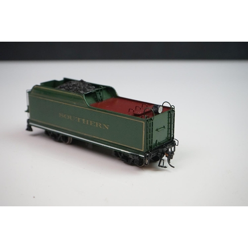 257 - Boxed Empire Midland HO gauge DL-103 Southern 4501 2-8-2 brass locomotive & tender, painted, made in... 