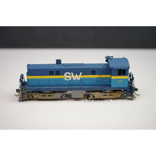 259 - Alco HO gauge SW 27 Switcher brass locomotive by KMT, Japan, painted, boxed