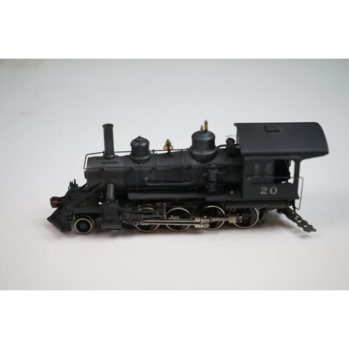 260 - Japanese HO gauge 2-8-0 20 Sierra RR locomotive & tender, painted, appearing excellent, with tatty b... 