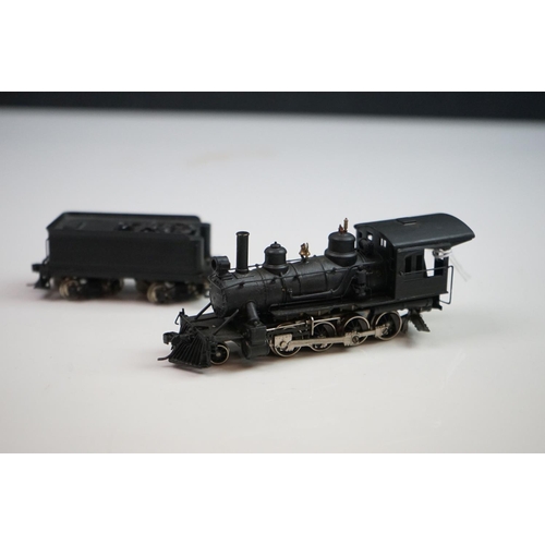 261 - Japanese MSG HO gauge 2-8-0 locomotive & tender, painted, appearing excellent, with tatty box