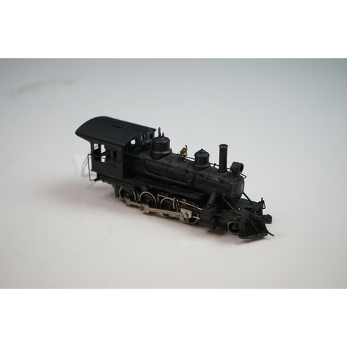 261 - Japanese MSG HO gauge 2-8-0 locomotive & tender, painted, appearing excellent, with tatty box