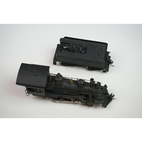 261 - Japanese MSG HO gauge 2-8-0 locomotive & tender, painted, appearing excellent, with tatty box