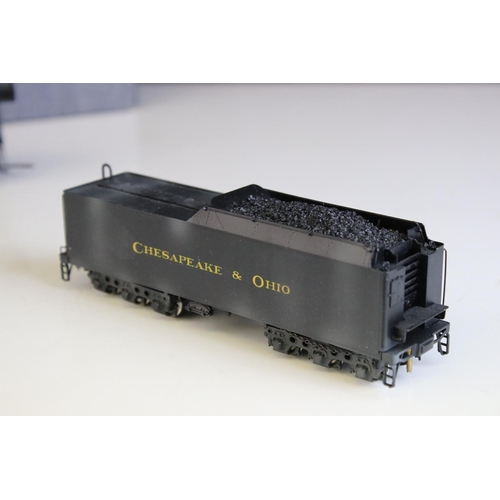 27 - Boxed United Scale Models HO gauge Chesapeake & Ohio 2-8-2 K3a locomotive with tender exclusive for ... 