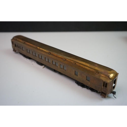 272 - Three boxed E Suydam & Co HO Railroad Equipment items of brass rolling stock to include RR-9 Lounge-... 