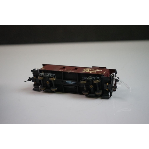 276 - Three boxed HO gauge brass Caboose models to include 2 x CNR Modern Caboose (one painted, one unpain... 