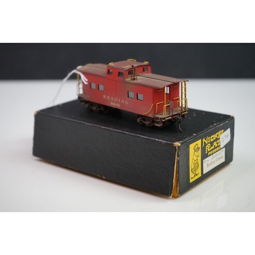 277 - Three boxed HO gauge Nickel Plate Product items of brass rolling stock to include 2 x Reading Caboos... 