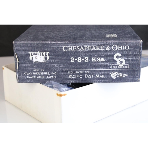 28 - Boxed United Scale Models HO gauge Chesapeake & Ohio 2-8-2 K3a locomotive with tender exclusive for ... 