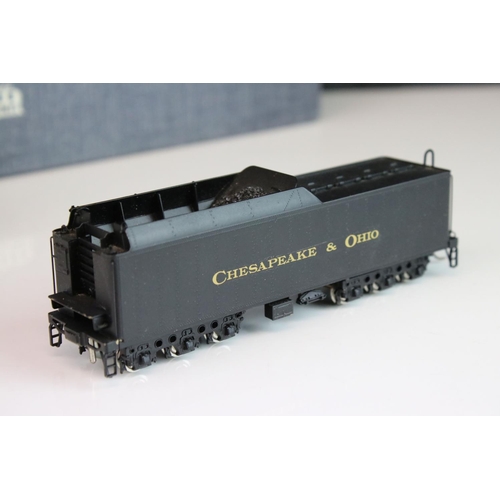 28 - Boxed United Scale Models HO gauge Chesapeake & Ohio 2-8-2 K3a locomotive with tender exclusive for ... 