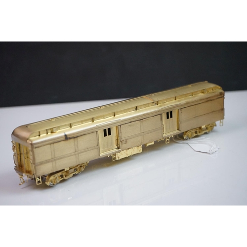 283 - Three boxed HO gauge items of brass rolling stock to include Cascade Models 2521 Northern Pacific RP... 