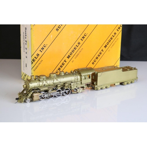 29 - Boxed Sunset Models HO gauge Santa Fe 2-8-2 '4000' Class locomotive with tender made in Korea by Sam... 