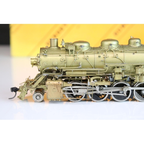 29 - Boxed Sunset Models HO gauge Santa Fe 2-8-2 '4000' Class locomotive with tender made in Korea by Sam... 