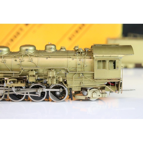 29 - Boxed Sunset Models HO gauge Santa Fe 2-8-2 '4000' Class locomotive with tender made in Korea by Sam... 