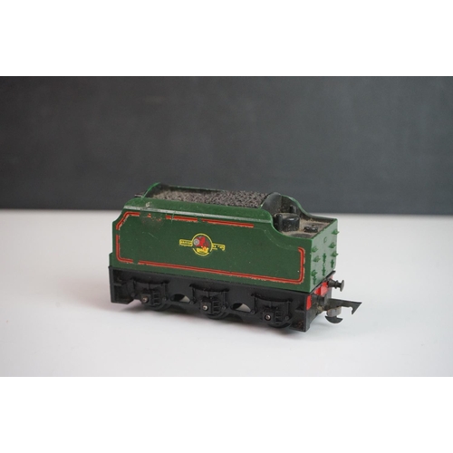 321 - Three OO gauge locomotives to include Mainline Orion, Triang Princess Elizabeth and Hornby Mammoth