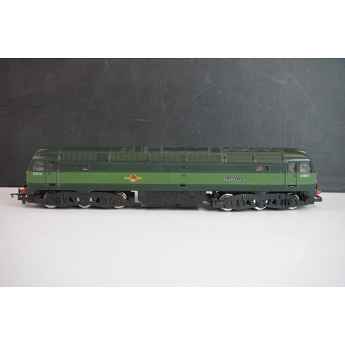 321 - Three OO gauge locomotives to include Mainline Orion, Triang Princess Elizabeth and Hornby Mammoth