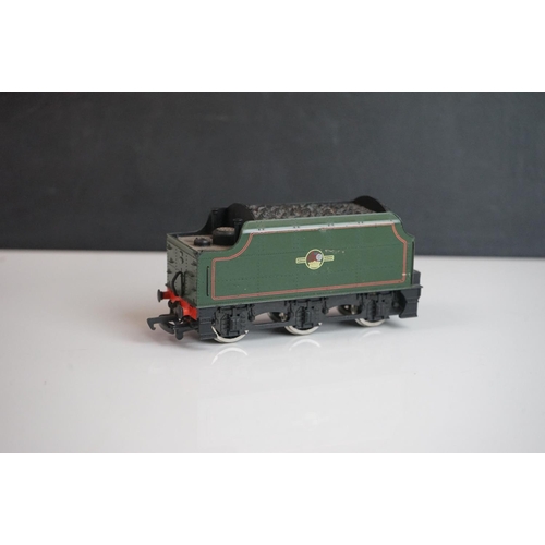 321 - Three OO gauge locomotives to include Mainline Orion, Triang Princess Elizabeth and Hornby Mammoth